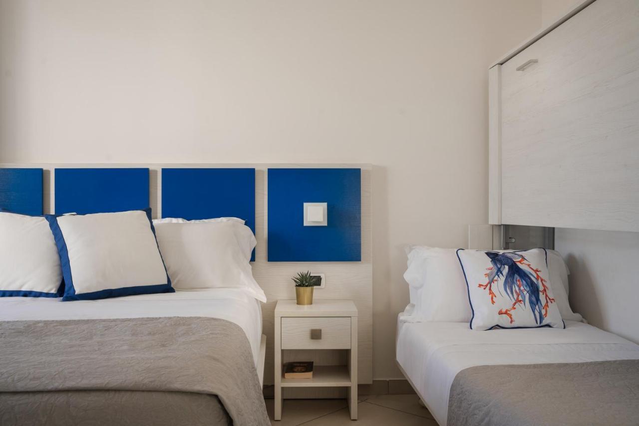 Hotel Embassy Riccione Buitenkant foto