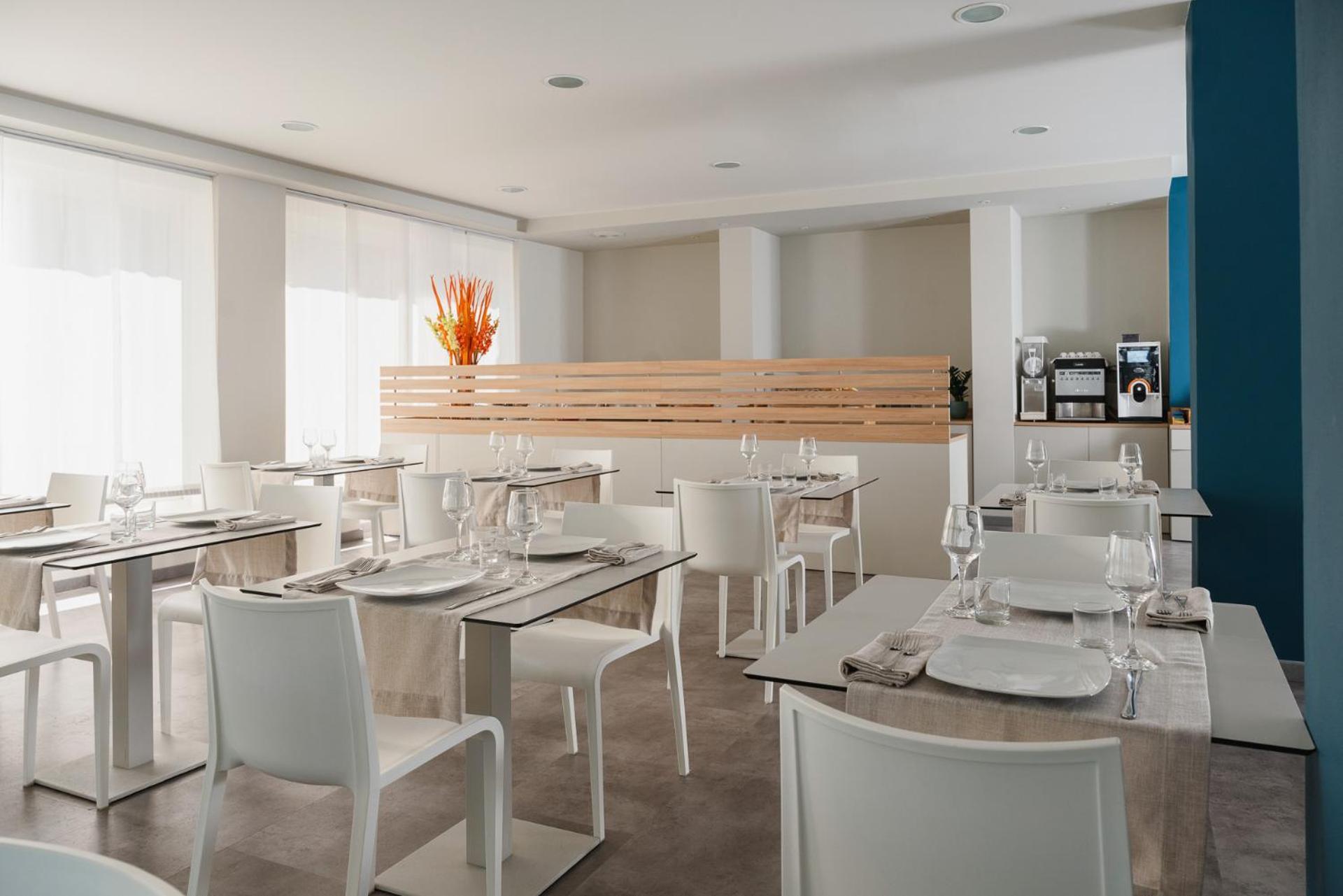 Hotel Embassy Riccione Buitenkant foto